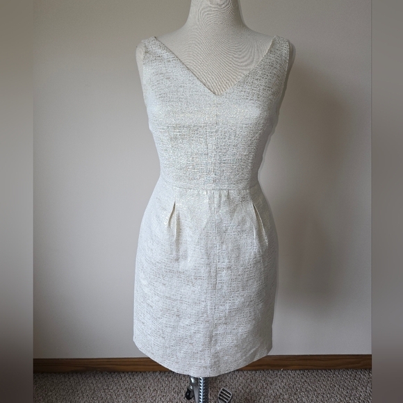 Tommy Hilfiger Cream and Gold Dress Womens Size 8. - Picture 2 of 10